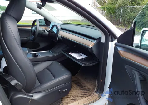 2024 Tesla Model Y Long Range Dual Motor All-Wheel Drive from USA, damaged, VIN 7SAYGDEE8RF161465